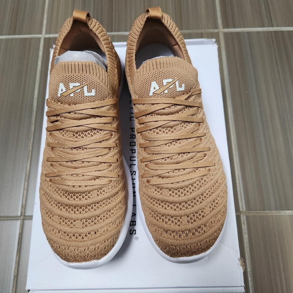 APL TechLoom Wave Running Shoes ~TAN/IVORY ~SIZE 7 **NEW